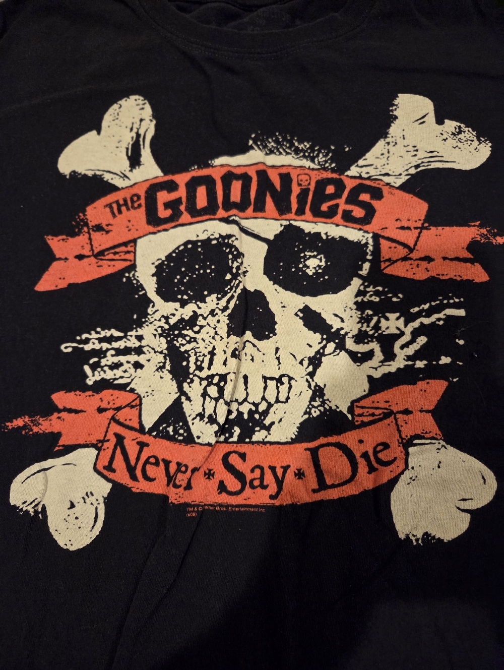 ☠️THE GOONIES - NEVER SAY DIE - VINTAGE SHIRT - MENS SIZE XL